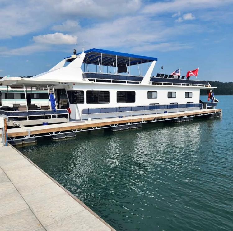 Jamestowner 16x72 Houseboat