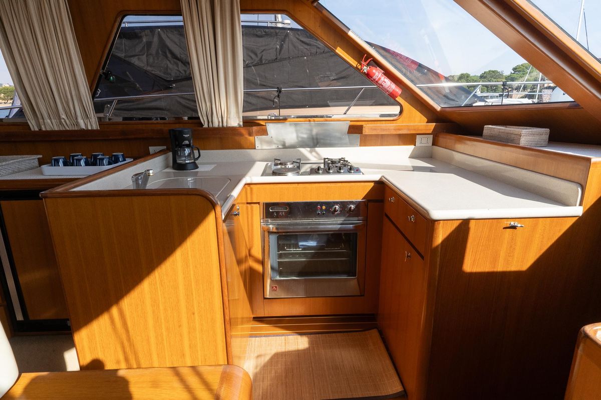 2003 Hampton 55 