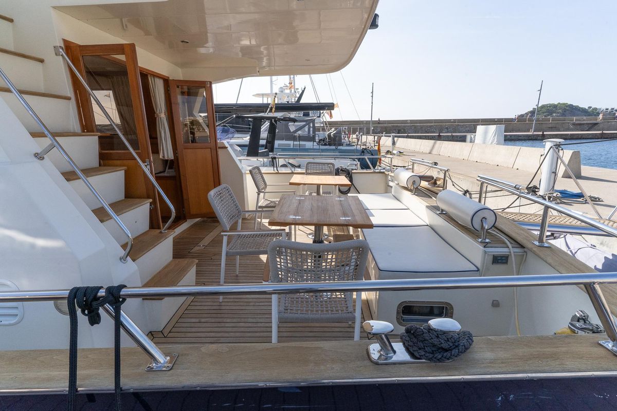 2003 Hampton 55 