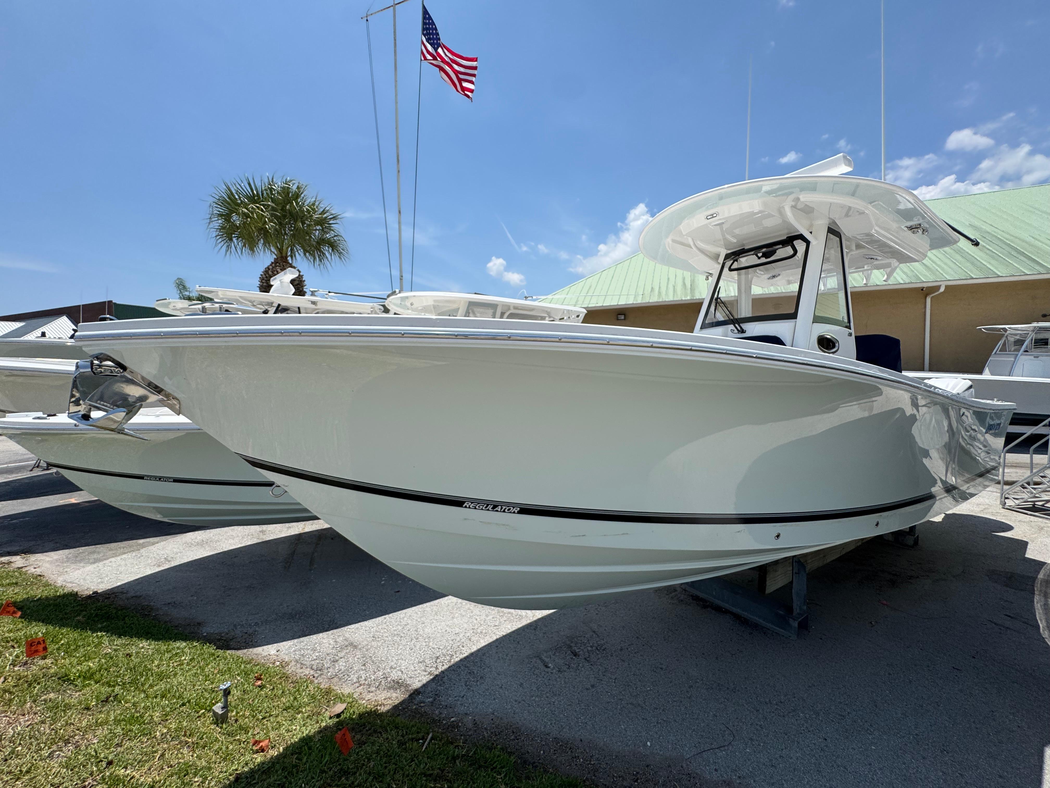 2025 Regulator 28 - Image 2