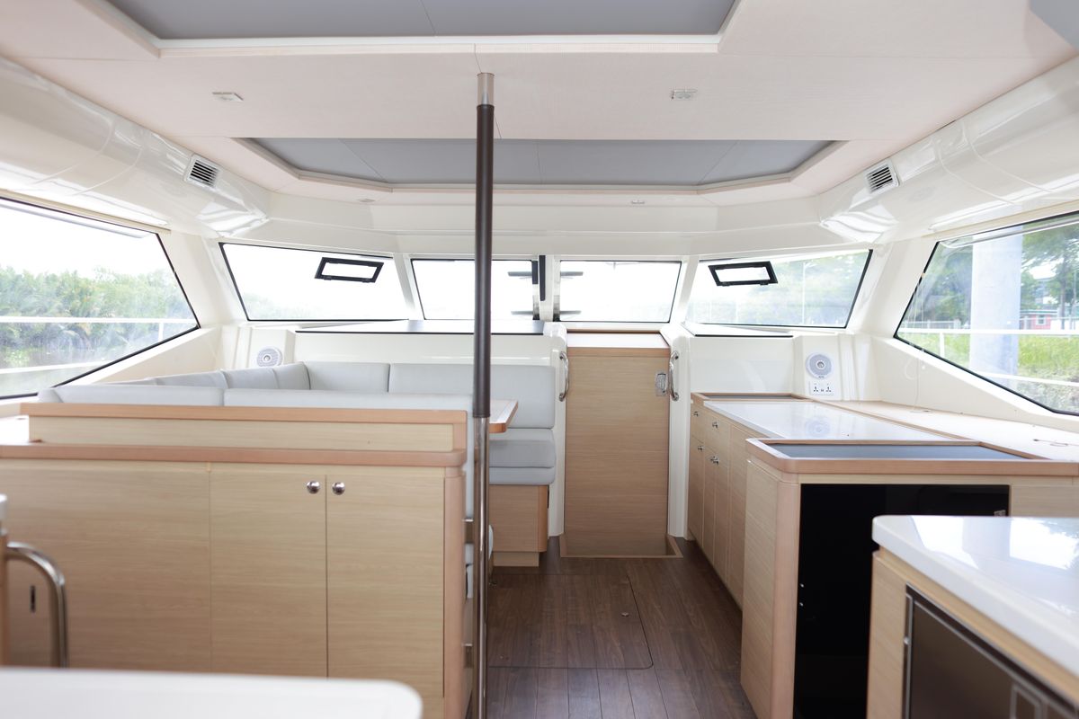2023 Aquila 44 