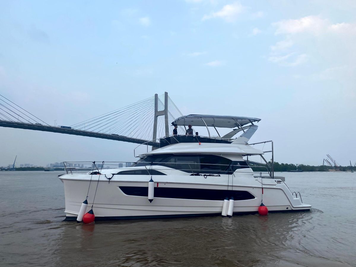 2023 Aquila 44 