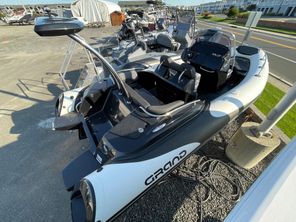 Grand Inflatables G580
