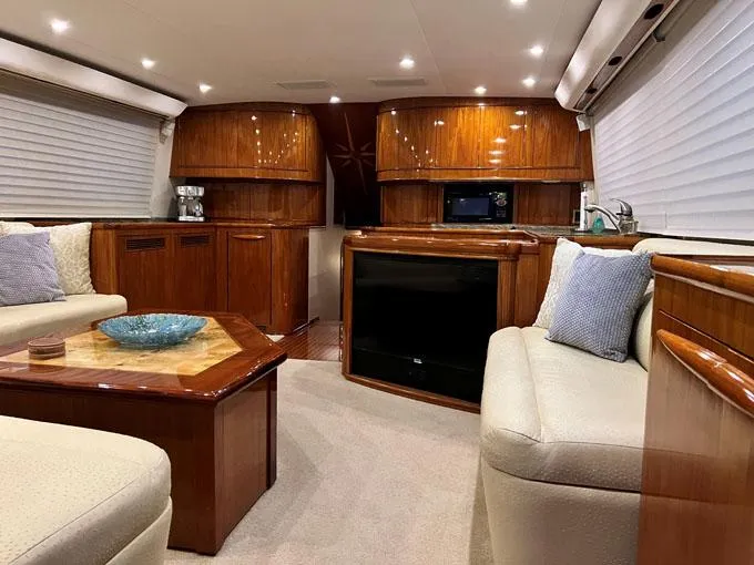 Mahi Dream Yacht Photos Pics Salon Looking Forward