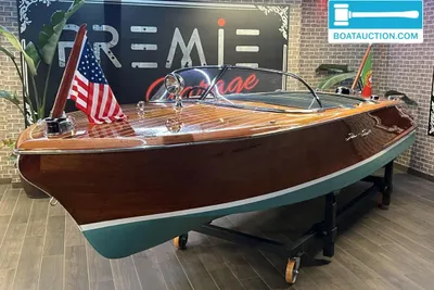 1956 Chris-Craft Capri 19