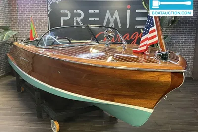 1956 Chris-Craft Capri 19