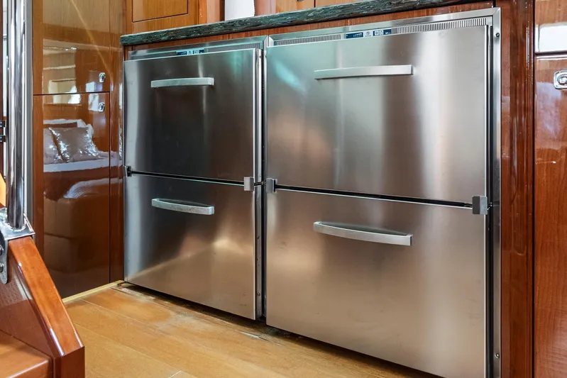 Majestic Stars Yacht Photos Pics Stainless steel refrigerator drawers in 2012 Sea Ray Sundancer 580 yacht kitchen.