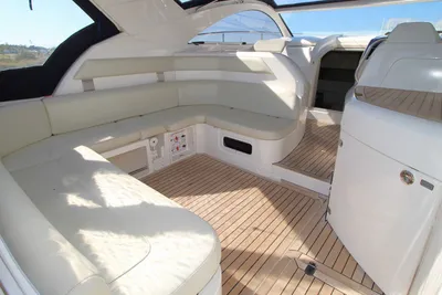 2010 Fairline Targa 38