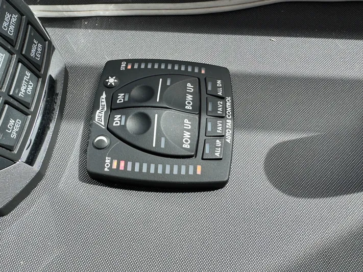 Truly Ineffable Yacht Photos Pics Control panel on 2019 Cruisers Yachts 42 Cantius boat dashboard.