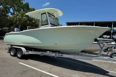 Sea Hunt Ultra 255 SE