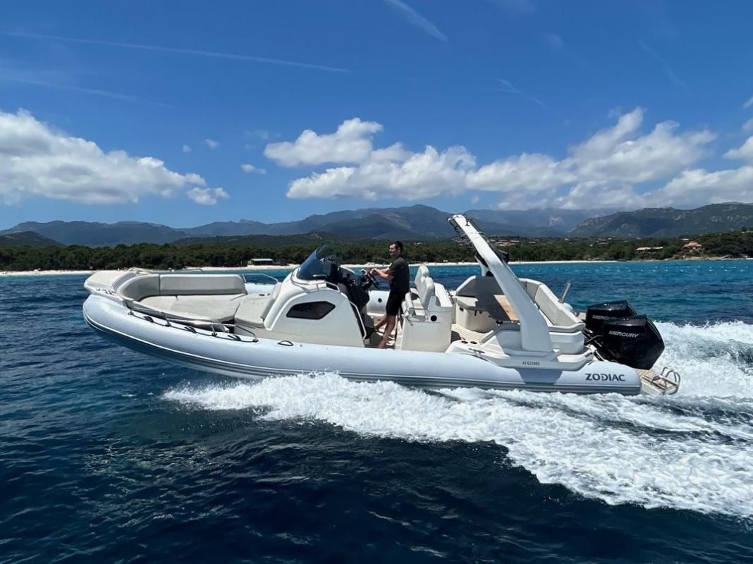 2021 Zodiac Medline 9