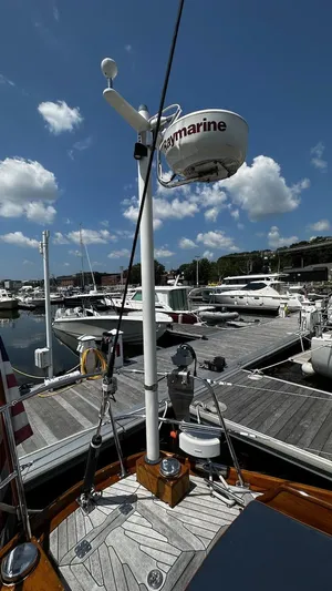 Nala Yacht Photos Pics Sloop docked at marina, Lyman-Morse Sparkman & Stephens, 2004 model, clear sky.