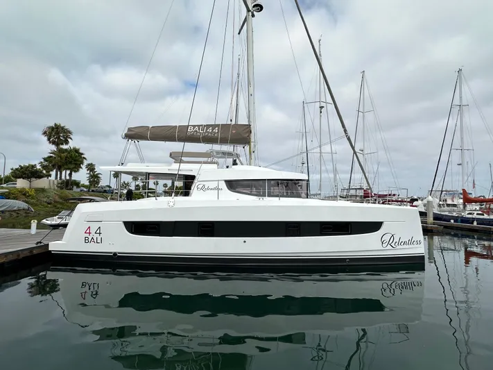 Relentless Yacht Photos Pics 