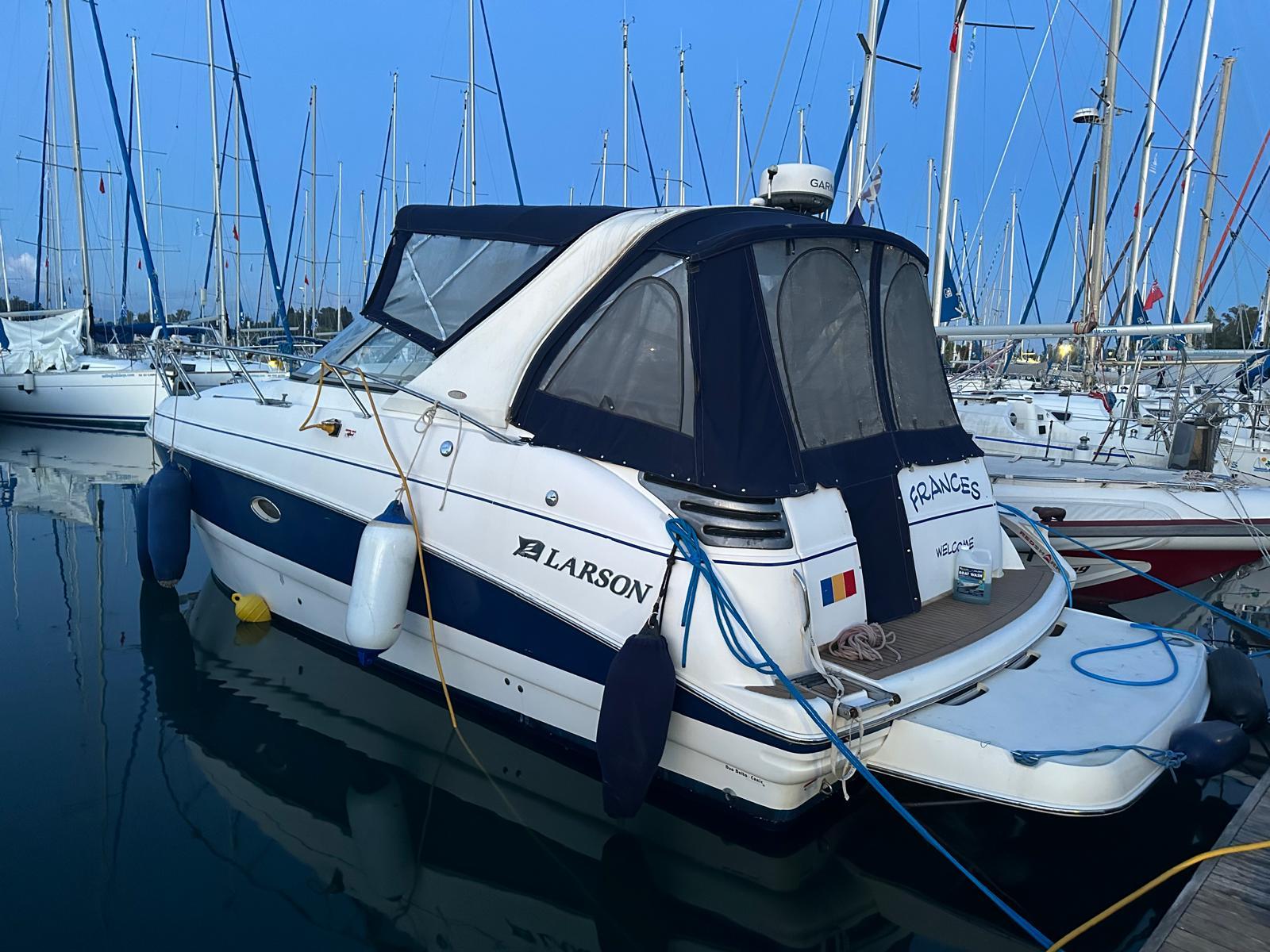 Larson Cabrio 330 Mid Cabin | 10m | 2007 | Boats and Outboards