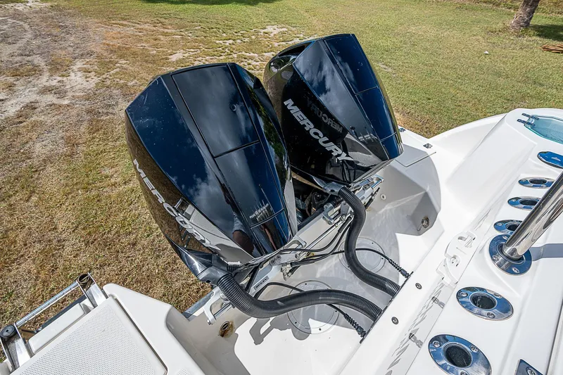  Yacht Photos Pics Twin Mercury outboard engines on 2022 Sailfish 272CC boat.