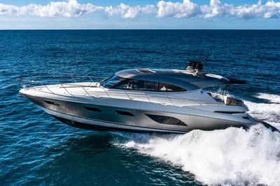 Riviera 6000 Sport Yacht Platinum Edition