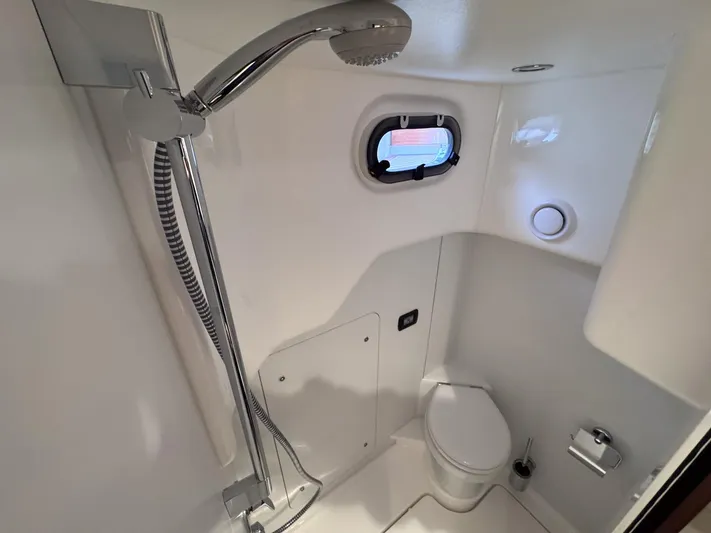 F55159 Yacht Photos Pics 