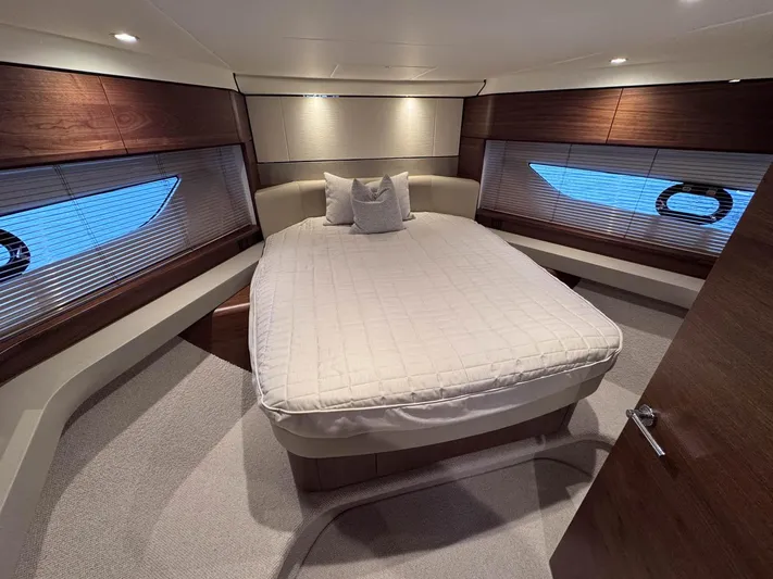 F55159 Yacht Photos Pics 