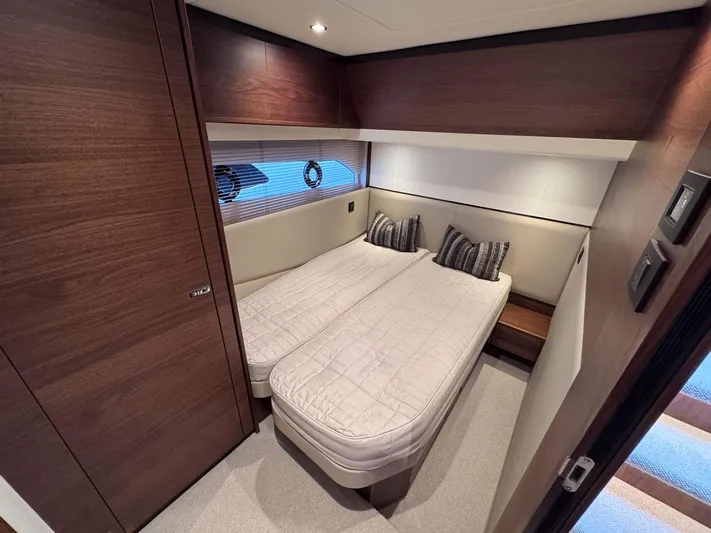 F55159 Yacht Photos Pics 