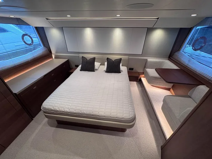 F55159 Yacht Photos Pics 