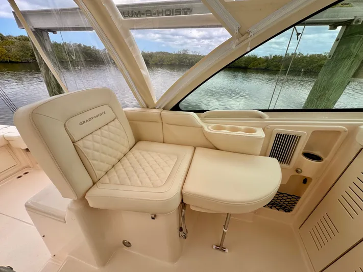  Yacht Photos Pics 2025 GRADY-WHITE 330 EXPRESS - Image 41