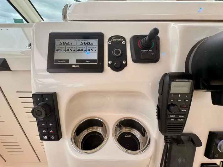  Yacht Photos Pics 2025 GRADY-WHITE 330 EXPRESS - Image 47