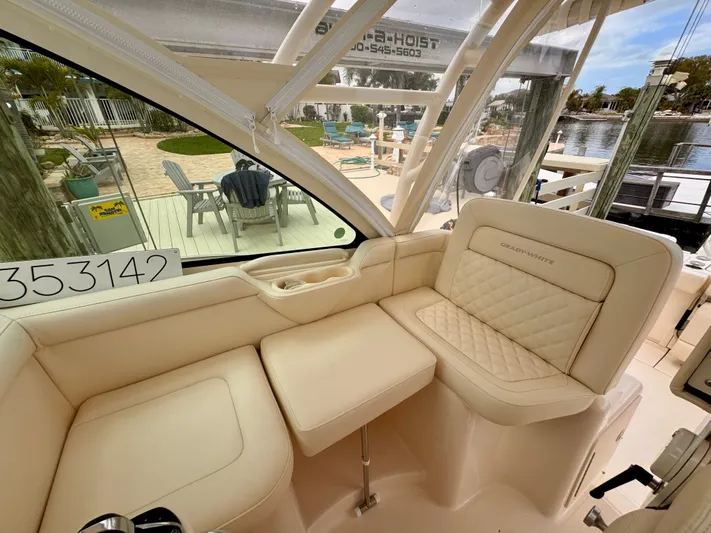  Yacht Photos Pics 2025 GRADY-WHITE 330 EXPRESS - Image 43