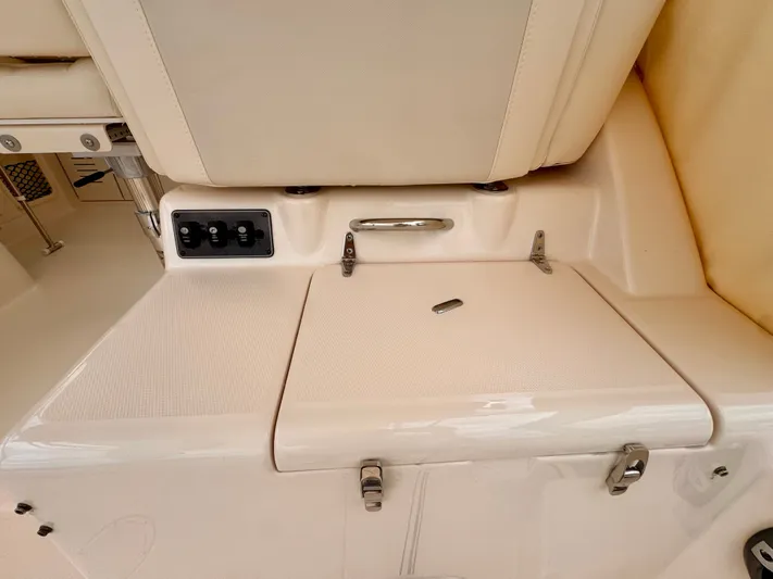  Yacht Photos Pics 2025 GRADY-WHITE 330 EXPRESS - Image 35