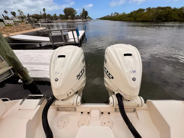  Yacht Photos Pics 2025 GRADY-WHITE 330 EXPRESS - Image 10