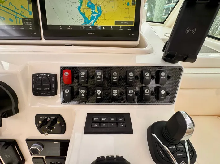  Yacht Photos Pics 2025 GRADY-WHITE 330 EXPRESS - Image 45