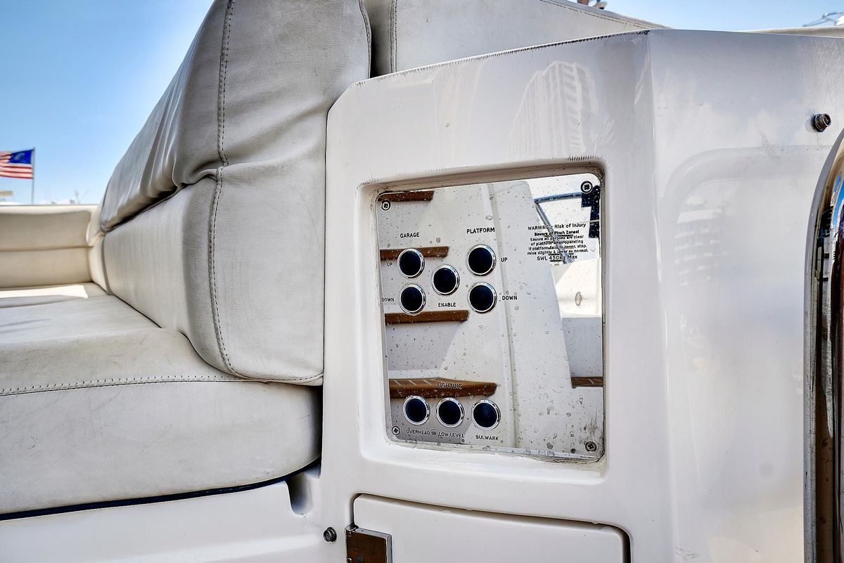 2017 Sunseeker 68 