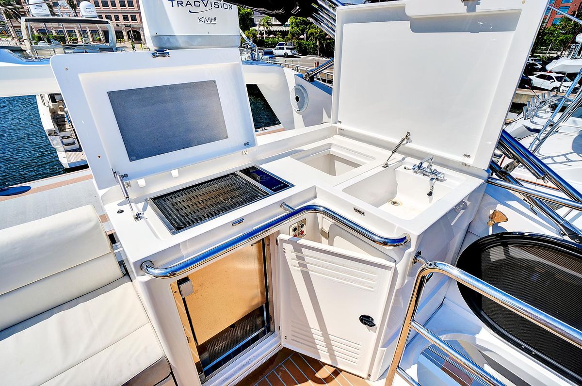 2017 Sunseeker 68 
