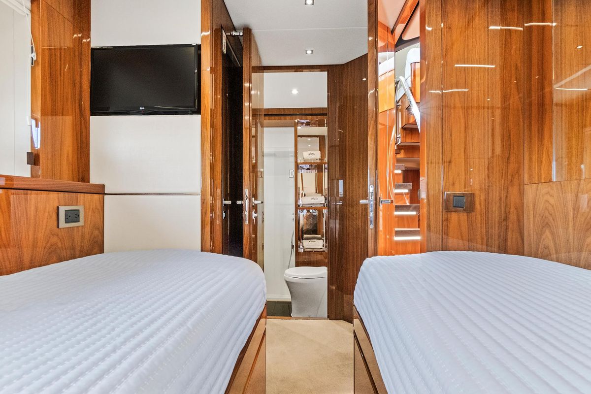 2017 Sunseeker 68 