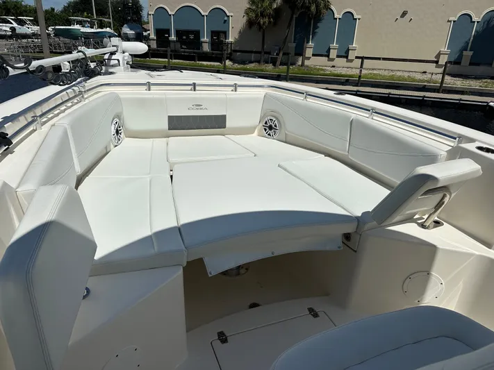  Yacht Photos Pics 2023 COBIA 320 CC - Image 23