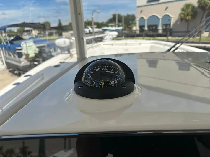  Yacht Photos Pics 2023 COBIA 320 CC - Image 8