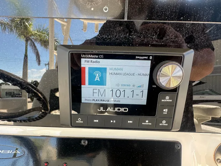  Yacht Photos Pics 2023 COBIA 320 CC - Image 5