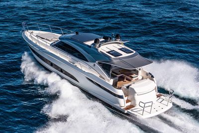 Yacht