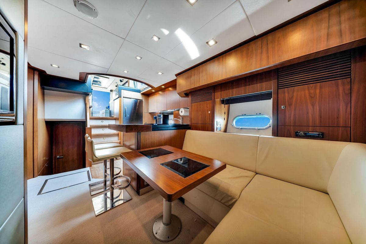 2012 Sunseeker 74 