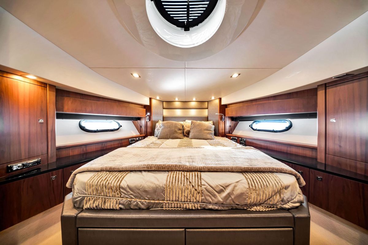 2012 Sunseeker 74 