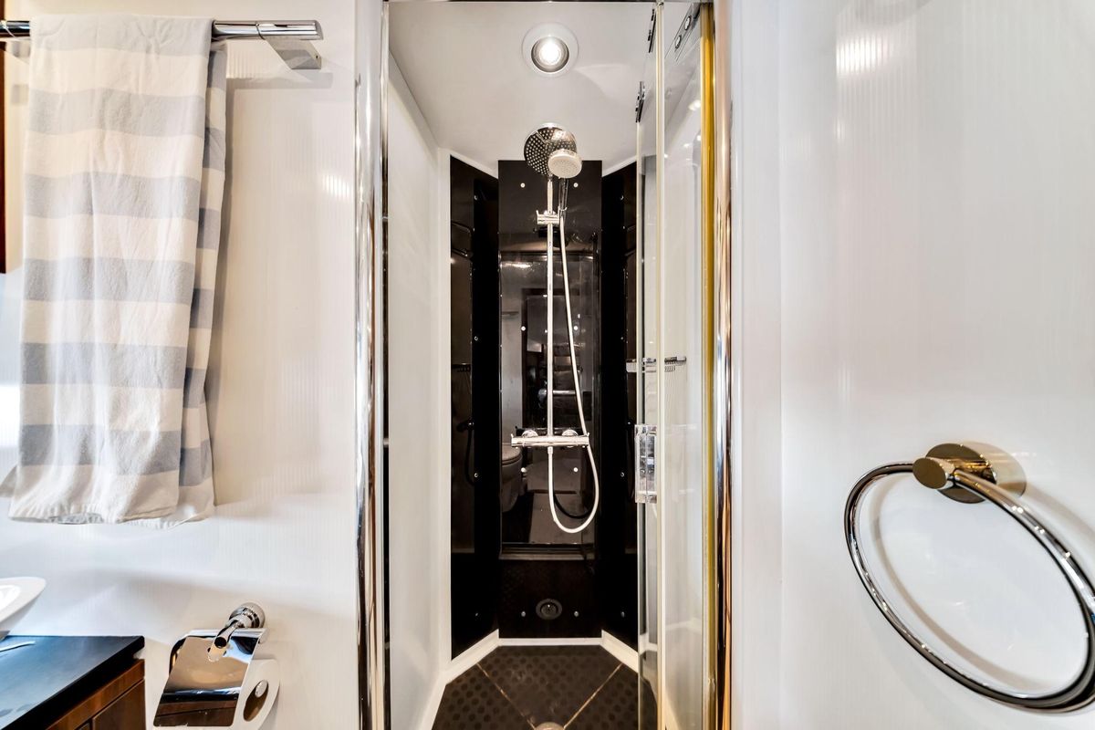 2012 Sunseeker 74 