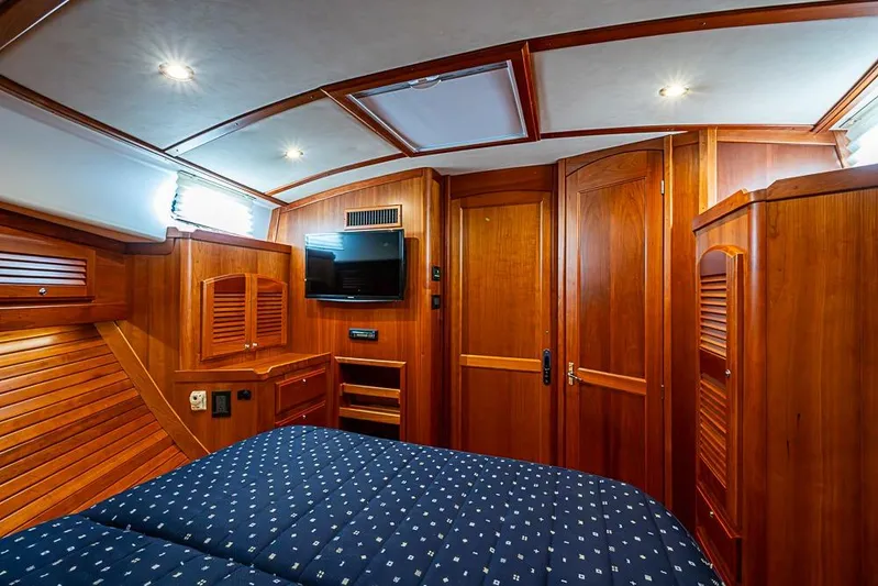  Yacht Photos Pics Luxurious 2016 Sabre 42 Salon Express cabin with elegant wood interior and modern amenities.