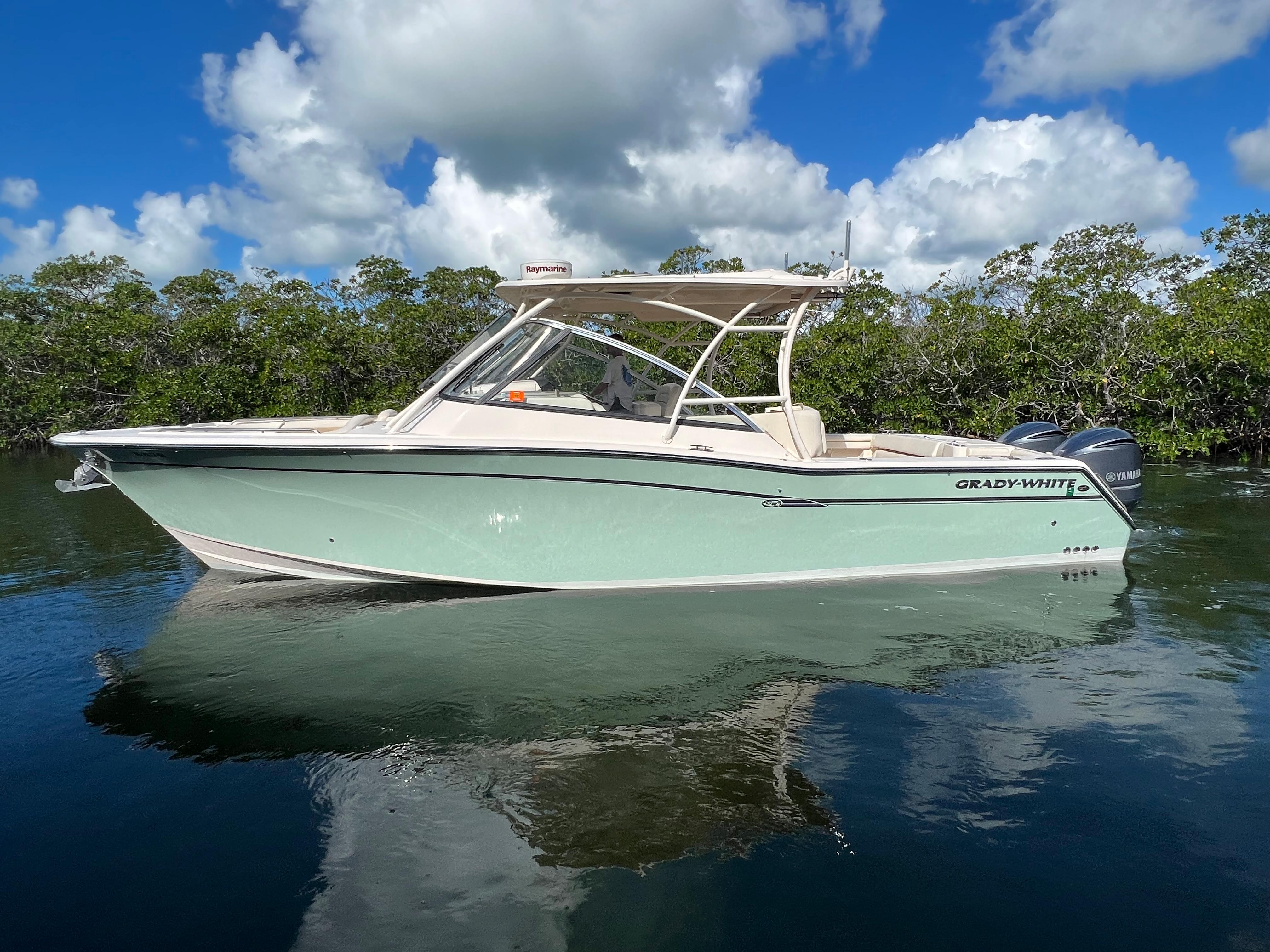 2016 GradyWhite Freedom 335 Dual Console for sale YachtWorld