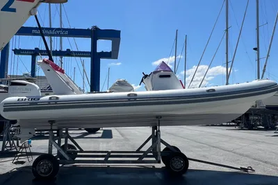 2016 Brig E780