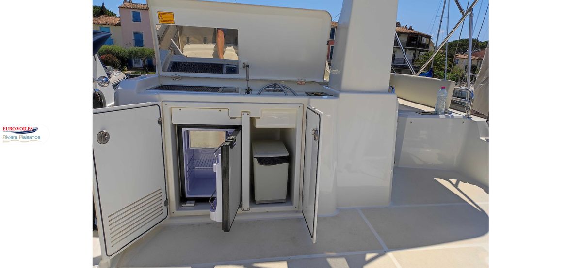 2022 Beneteau 44 