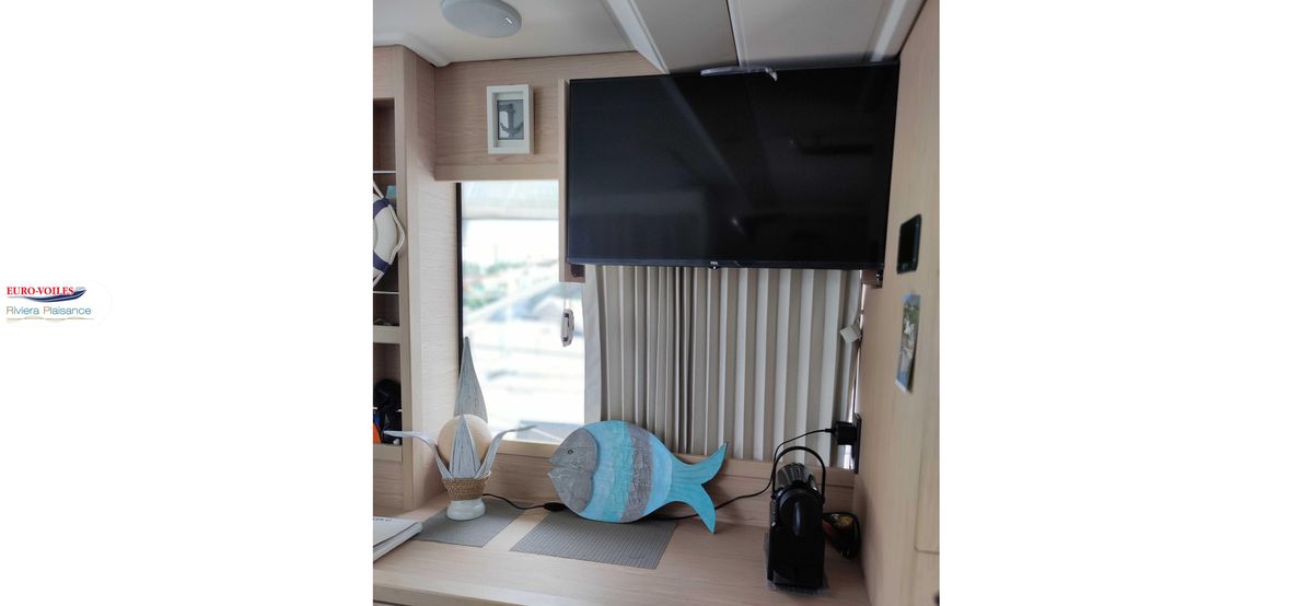 2022 Beneteau 44 