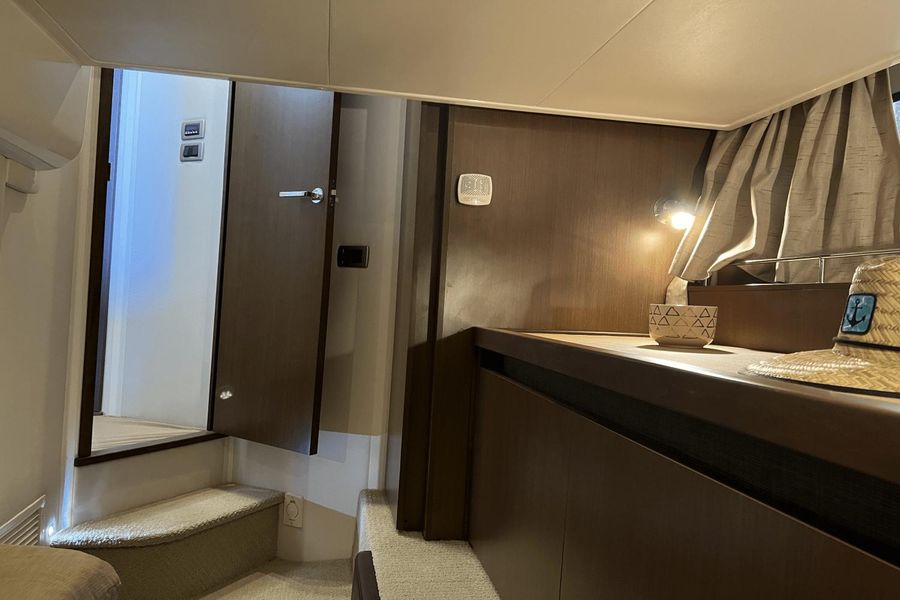 2016 Sea Ray 400 Sundancer