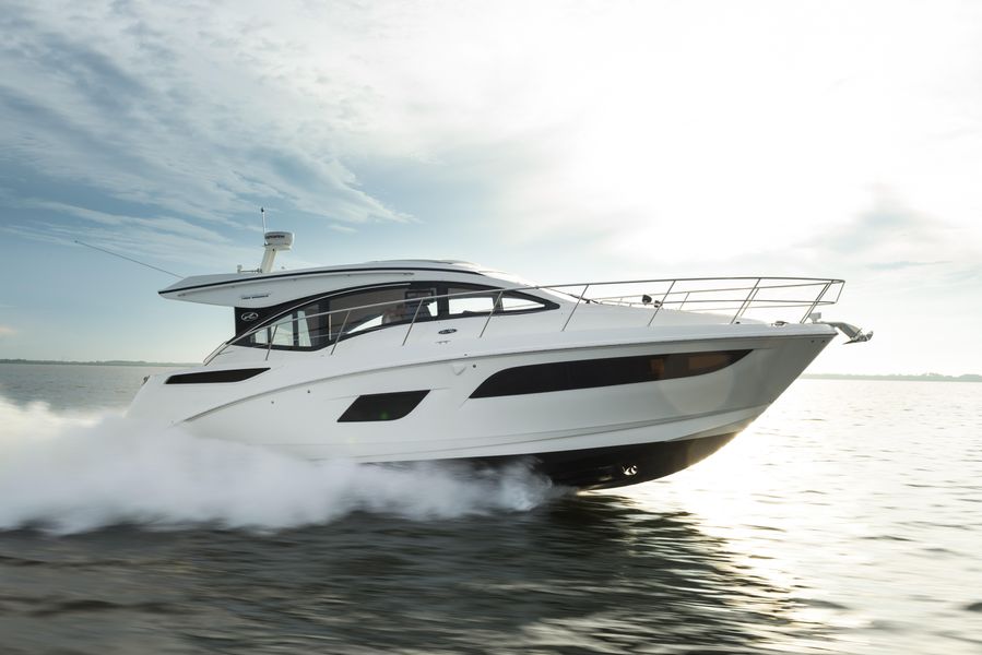 2016 Sea Ray 400 Sundancer