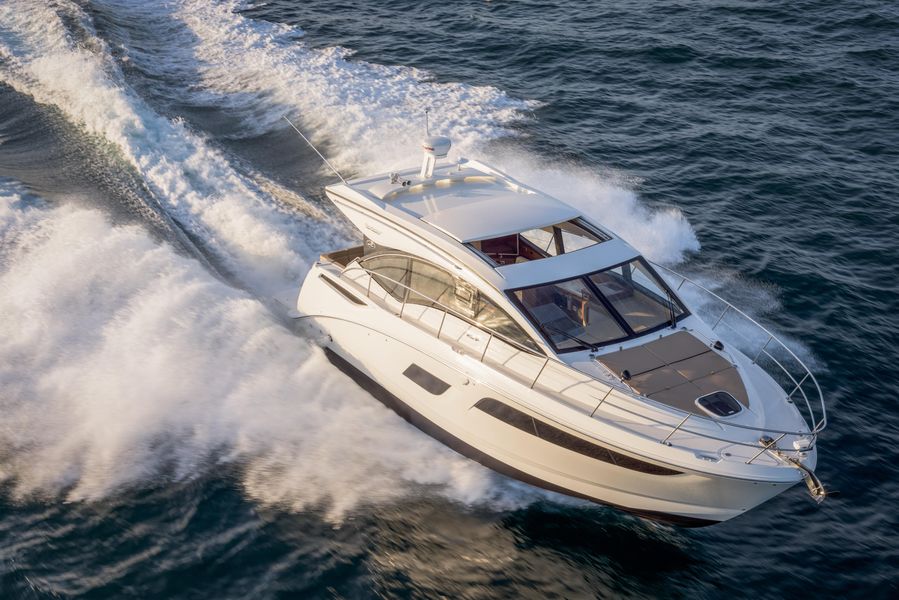 2016 Sea Ray 400 Sundancer