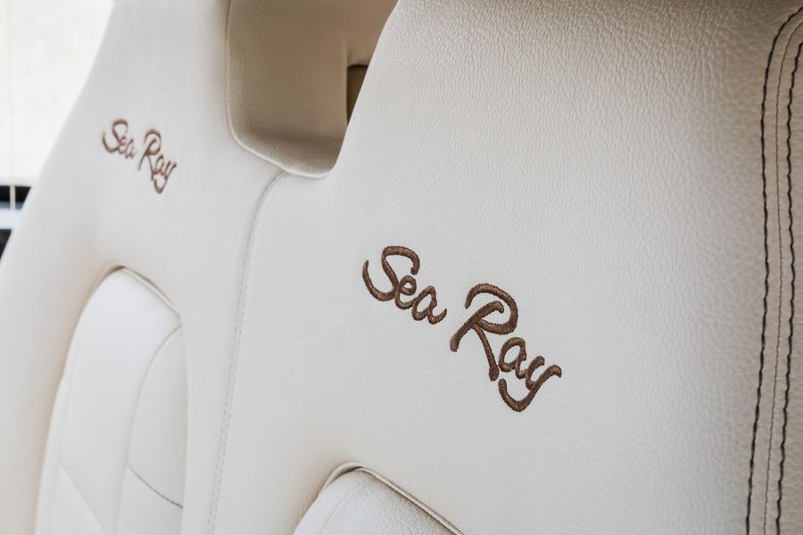 2016 Sea Ray 400 Sundancer