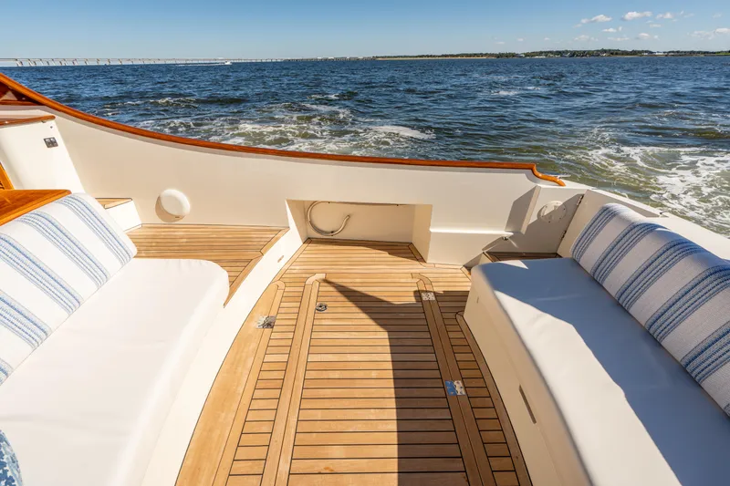 Grateful Miles Yacht Photos Pics 